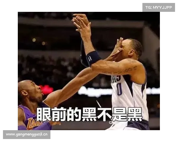 NBA赛场爆笑瞬间:球员摔成表情包,教练急得直跳脚! NBA赛场爆笑瞬间:球员摔成表情包,教练急得直跳脚!